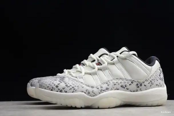 Rep MAX Jordan Bone Snake Air 11 Light CD6846-002 SE Low 0323